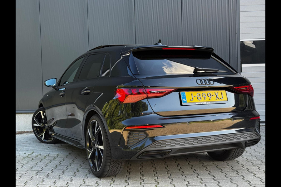 Audi A3 Sportback 35TFSI 150PK S-LINE PANORAMADAK STOELVERWARMING NAP NEDERLANDSE AUTO RS ZETELS NIEUWE MODEL
