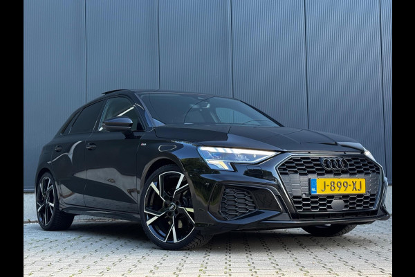 Audi A3 Sportback 35TFSI 150PK S-LINE PANORAMADAK STOELVERWARMING NAP NEDERLANDSE AUTO RS ZETELS NIEUWE MODEL