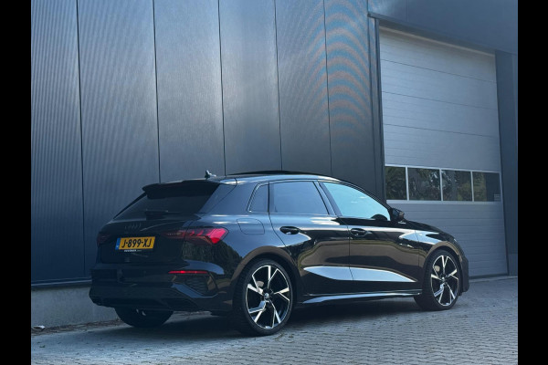 Audi A3 Sportback 35TFSI 150PK S-LINE PANORAMADAK STOELVERWARMING NAP NEDERLANDSE AUTO RS ZETELS NIEUWE MODEL