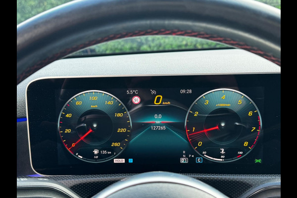 Mercedes-Benz A-Klasse A200 LIMOUSINE AMG AMBIANCE CARPLAY PANO STOELVERWARMING ORIGINEEL NEDERLANDS NAP