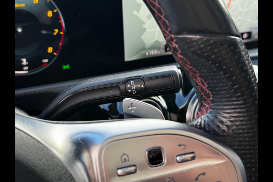 Mercedes-Benz A-Klasse A200 LIMOUSINE AMG AMBIANCE CARPLAY PANO STOELVERWARMING ORIGINEEL NEDERLANDS NAP