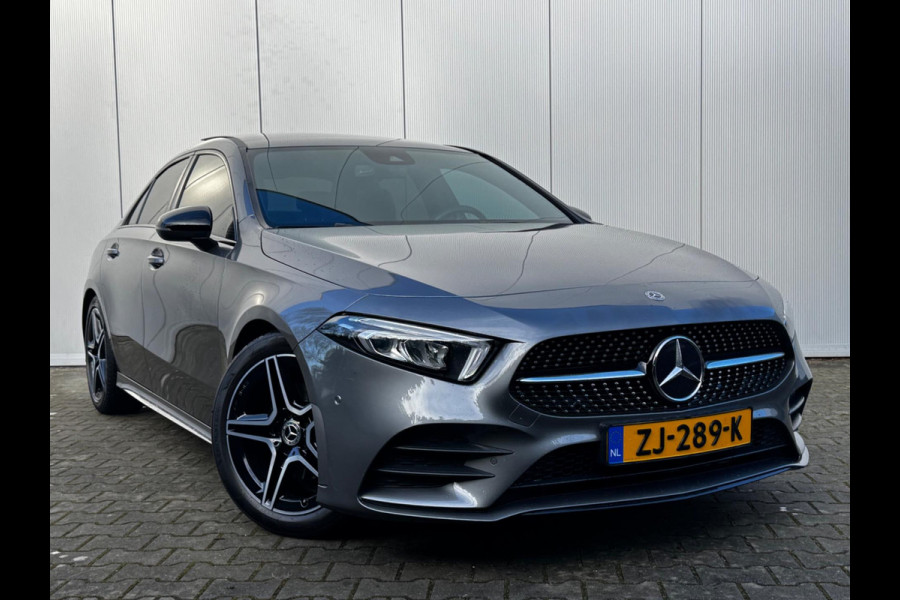 Mercedes-Benz A-Klasse A200 LIMOUSINE AMG AMBIANCE CARPLAY PANO STOELVERWARMING ORIGINEEL NEDERLANDS NAP