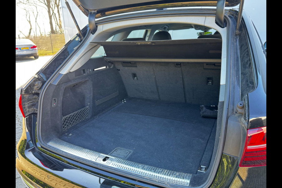 Audi A4 Avant 35TFSI LAUNCHE EDITION TREKHAAK ORIGINEEL NEDERLANDS EERSTE EIGENAAR NAP CLIMA