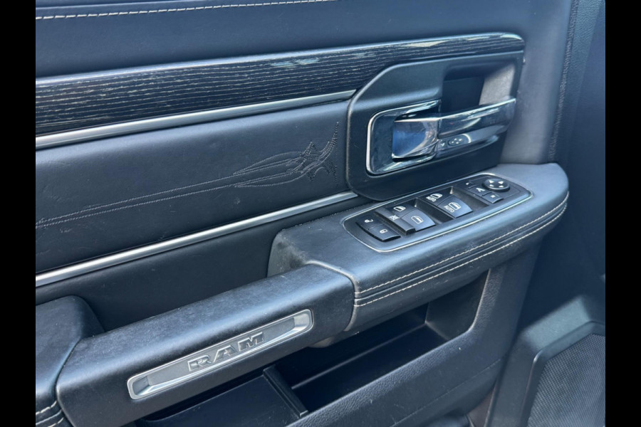 Dodge Ram 1500 5.7 V8 CREW CAB GAS LIMITED DONKERE HEMEL SCHUIFDAK LUCHTVERING RAMBOX TREKHAAK 3500KG STOELVERWARMING