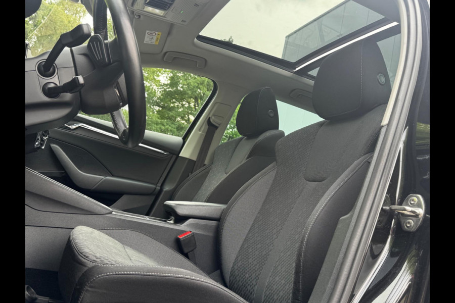 Škoda Octavia Combi E-TSI 110PK BUSINESS PLUS PANORAMADAK CARPLAY VIRTUAL NAP NEDERLANDSE AUTO