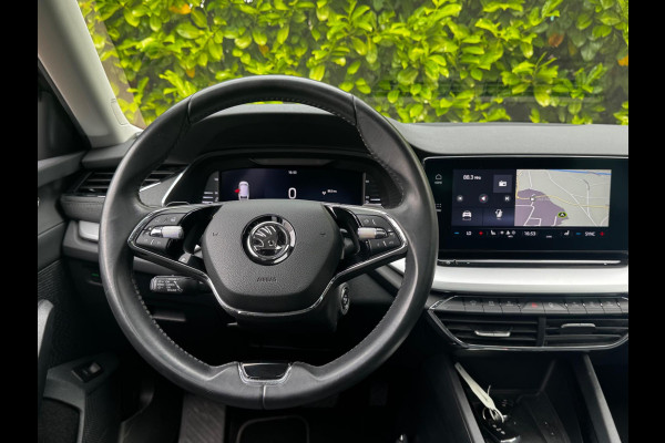 Škoda Octavia Combi E-TSI 110PK BUSINESS PLUS PANORAMADAK CARPLAY VIRTUAL NAP NEDERLANDSE AUTO