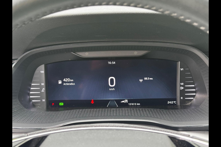 Škoda Octavia Combi E-TSI 110PK BUSINESS PLUS PANORAMADAK CARPLAY VIRTUAL NAP NEDERLANDSE AUTO