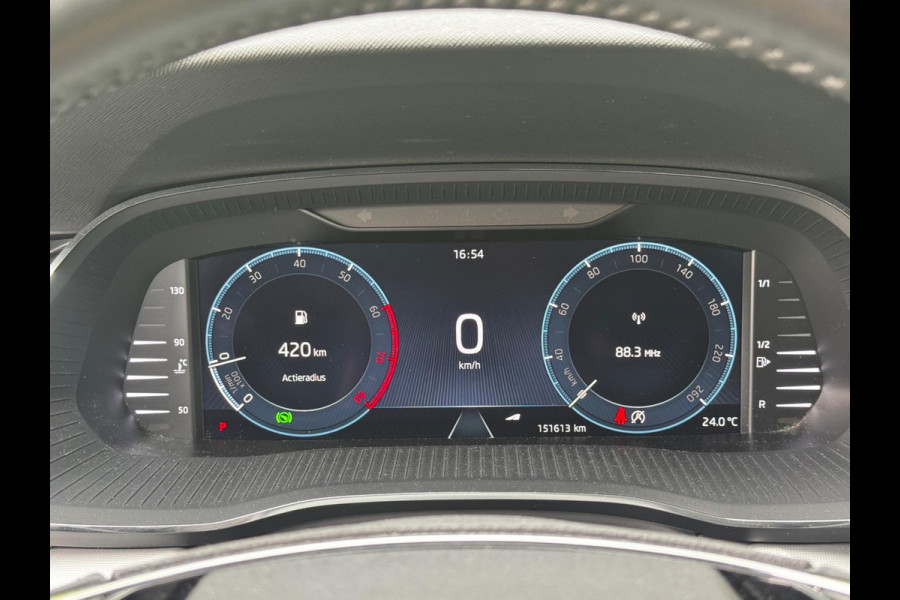 Škoda Octavia Combi E-TSI 110PK BUSINESS PLUS PANORAMADAK CARPLAY VIRTUAL NAP NEDERLANDSE AUTO
