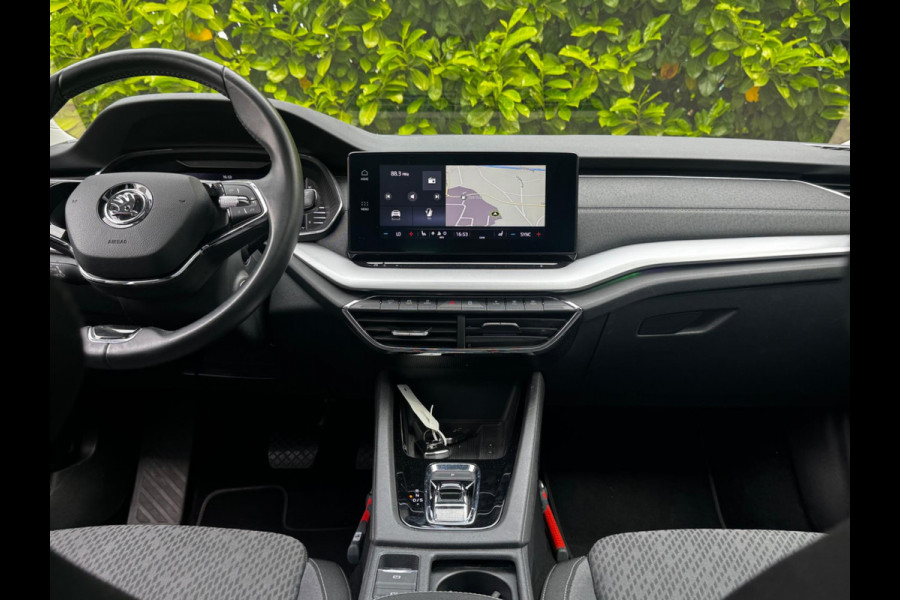 Škoda Octavia Combi E-TSI 110PK BUSINESS PLUS PANORAMADAK CARPLAY VIRTUAL NAP NEDERLANDSE AUTO