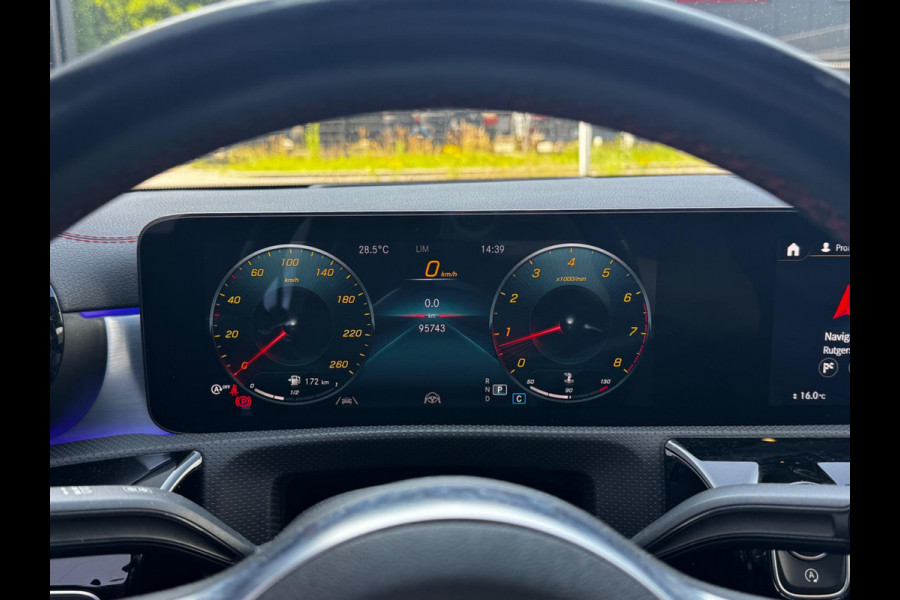 Mercedes-Benz CLA-Klasse CLA 250 4MATIC PREMIUM PLUS AMG HUD PANORAMADAK BTW ORIGINEEL NEDERLANDS NAP DEALER ONDERHOUDEN