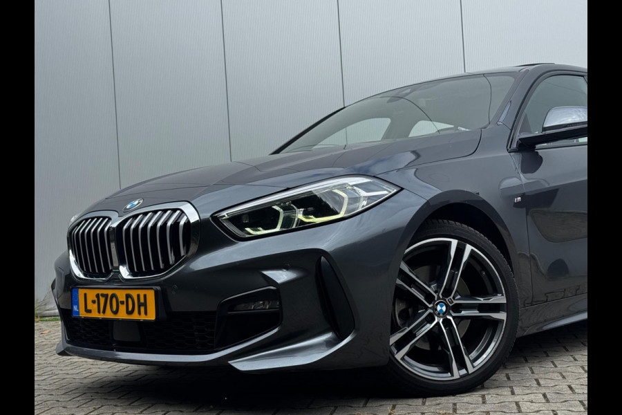 BMW 1-serie 118i HIGH EXECUTIVE M SPORT PANORAMADAK VIRTUAL DASH NAP ORIGINEEL NEDERLANDS M PAKKET