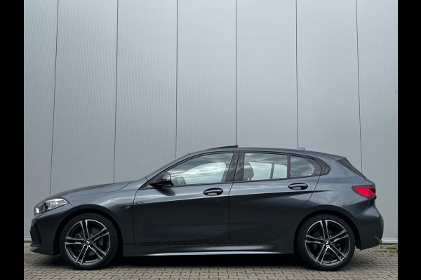 BMW 1-serie 118i HIGH EXECUTIVE M SPORT PANORAMADAK VIRTUAL DASH NAP ORIGINEEL NEDERLANDS M PAKKET
