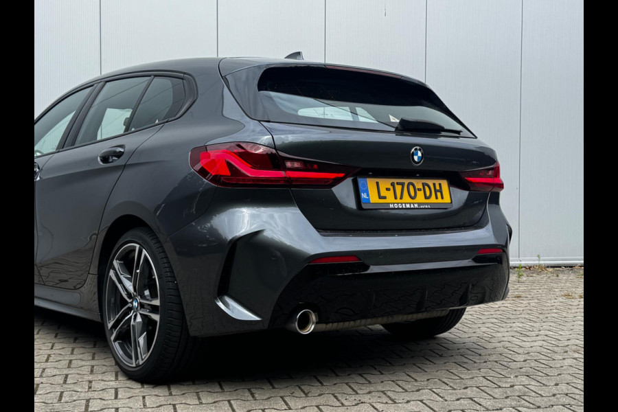 BMW 1-serie 118i HIGH EXECUTIVE M SPORT PANORAMADAK VIRTUAL DASH NAP ORIGINEEL NEDERLANDS M PAKKET