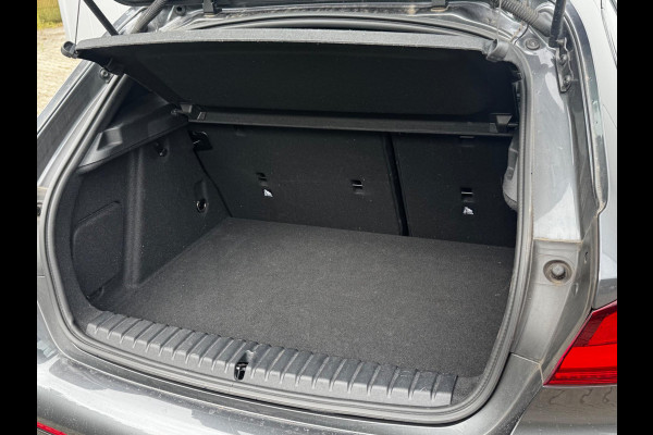 BMW 1-serie 118i HIGH EXECUTIVE M SPORT PANORAMADAK VIRTUAL DASH NAP ORIGINEEL NEDERLANDS M PAKKET