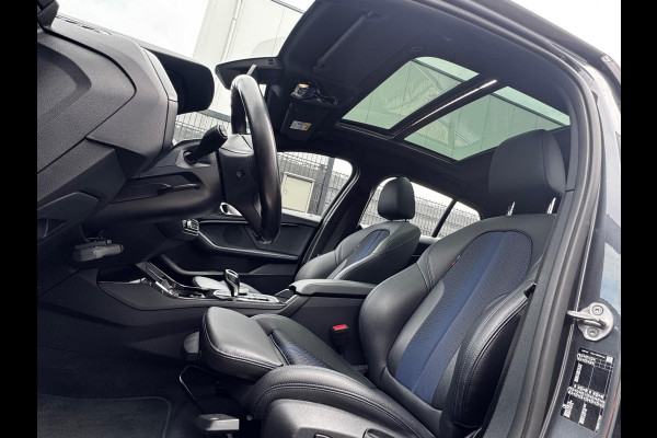 BMW 1-serie 118i HIGH EXECUTIVE M SPORT PANORAMADAK VIRTUAL DASH NAP ORIGINEEL NEDERLANDS M PAKKET