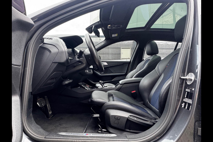 BMW 1-serie 118i HIGH EXECUTIVE M SPORT PANORAMADAK VIRTUAL DASH NAP ORIGINEEL NEDERLANDS M PAKKET