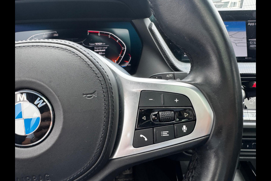 BMW 1-serie 118i HIGH EXECUTIVE M SPORT PANORAMADAK VIRTUAL DASH NAP ORIGINEEL NEDERLANDS M PAKKET