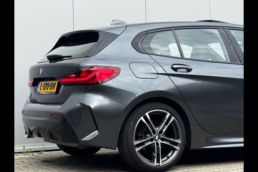 BMW 1-serie 118i HIGH EXECUTIVE M SPORT PANORAMADAK VIRTUAL DASH NAP ORIGINEEL NEDERLANDS M PAKKET