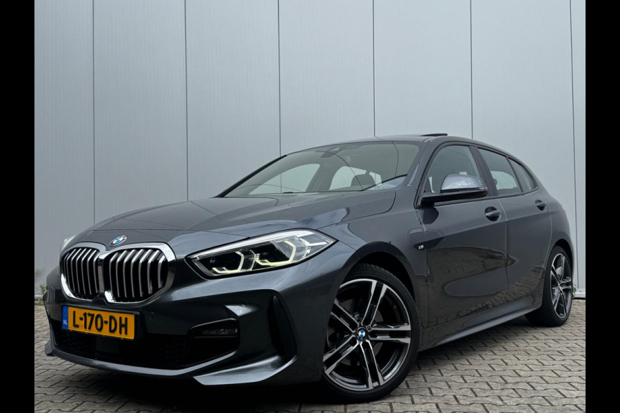 BMW 1-serie 118i HIGH EXECUTIVE M SPORT PANORAMADAK VIRTUAL DASH NAP ORIGINEEL NEDERLANDS M PAKKET