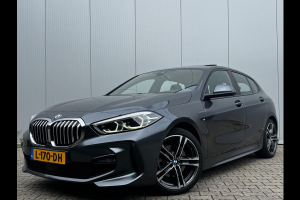 BMW 1-serie 118i HIGH EXECUTIVE M SPORT PANORAMADAK VIRTUAL DASH NAP ORIGINEEL NEDERLANDS M PAKKET