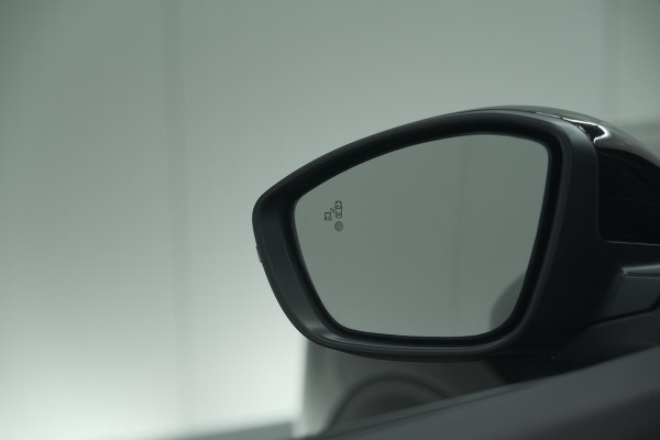 Peugeot 2008 PureTech 130 EAT8 GT | 360 Camera | Adaptieve Cruise Control | Stoelmassage | Apple Carplay