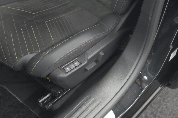 Peugeot 2008 PureTech 130 EAT8 GT | 360 Camera | Adaptieve Cruise Control | Stoelmassage | Apple Carplay