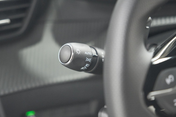 Peugeot 2008 PureTech 130 EAT8 GT | 360 Camera | Adaptieve Cruise Control | Stoelmassage | Apple Carplay