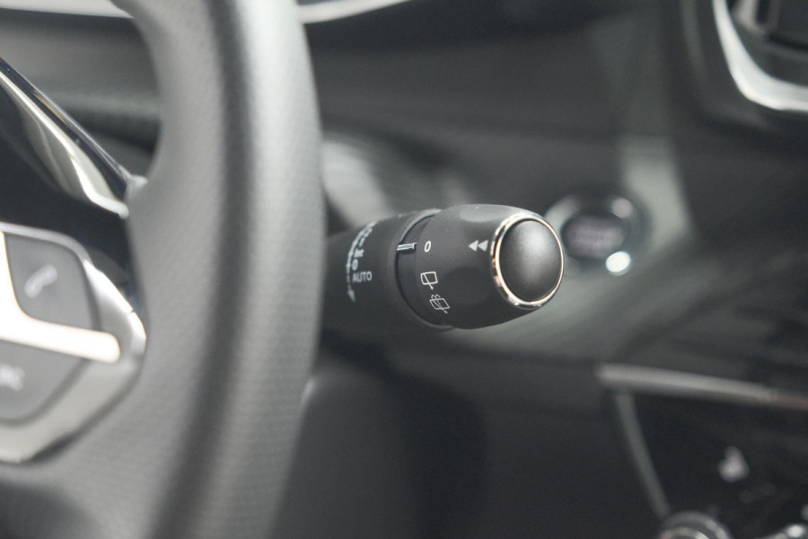 Peugeot 2008 PureTech 130 EAT8 GT | 360 Camera | Adaptieve Cruise Control | Stoelmassage | Apple Carplay