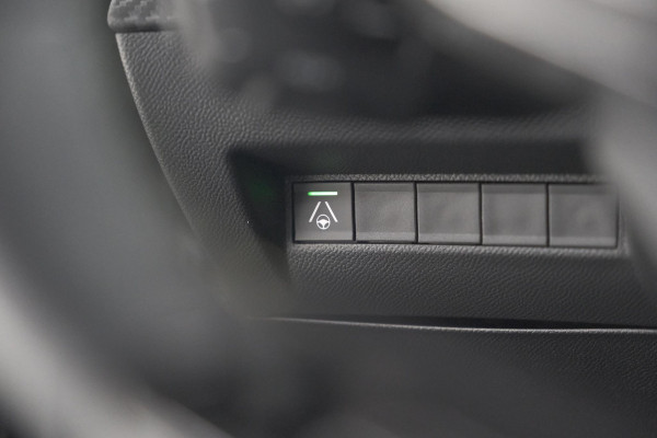 Peugeot 2008 PureTech 130 EAT8 GT | 360 Camera | Adaptieve Cruise Control | Stoelmassage | Apple Carplay