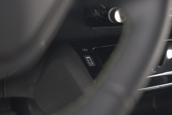 Peugeot 2008 PureTech 130 EAT8 GT | 360 Camera | Adaptieve Cruise Control | Stoelmassage | Apple Carplay