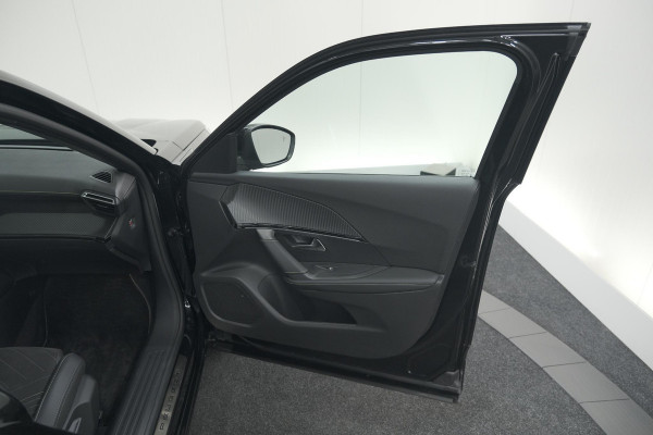 Peugeot 2008 PureTech 130 EAT8 GT | 360 Camera | Adaptieve Cruise Control | Stoelmassage | Apple Carplay