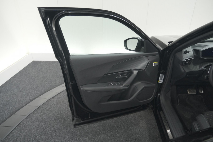 Peugeot 2008 PureTech 130 EAT8 GT | 360 Camera | Adaptieve Cruise Control | Stoelmassage | Apple Carplay