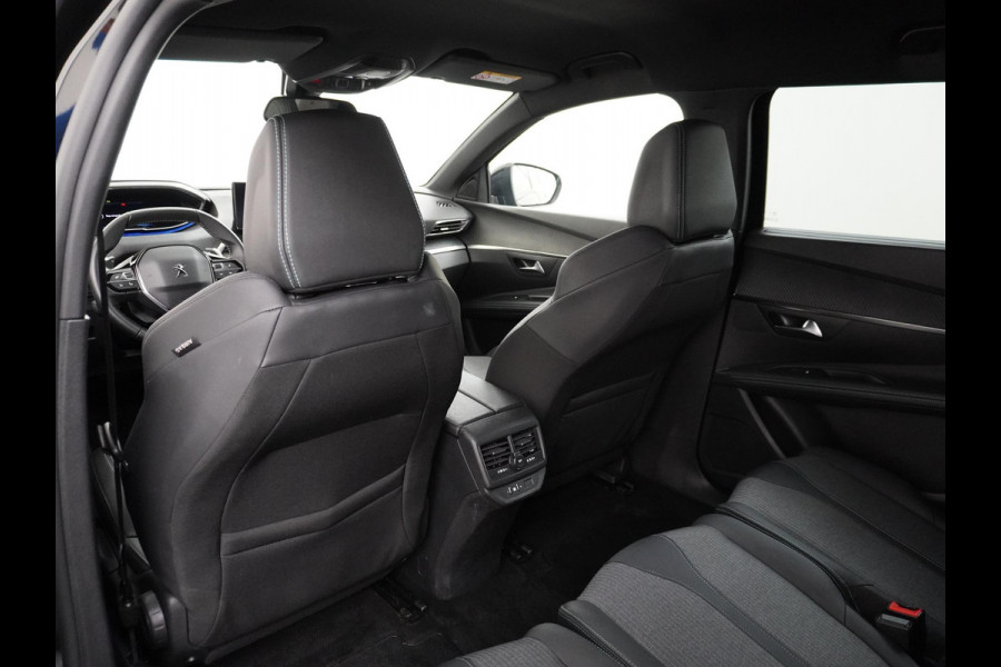 Peugeot 5008 Hybrid 136pk Allure Pack Business NAVI | 7 PERSOONS | RIJKLAAR INCL. 12 MND. BOVAGGARANTIE