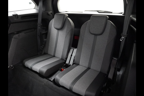 Peugeot 5008 Hybrid 136pk Allure Pack Business NAVI | 7 PERSOONS | RIJKLAAR INCL. 12 MND. BOVAGGARANTIE