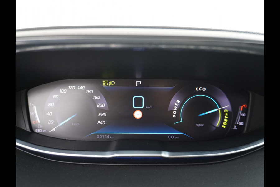 Peugeot 5008 Hybrid 136pk Allure Pack Business NAVI | 7 PERSOONS | RIJKLAAR INCL. 12 MND. BOVAGGARANTIE