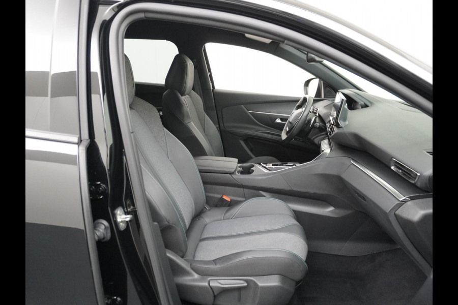 Peugeot 5008 Hybrid 136pk Allure Pack Business NAVI | 7 PERSOONS | RIJKLAAR INCL. 12 MND. BOVAGGARANTIE