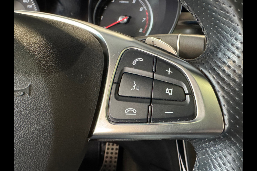 Mercedes-Benz GLC 250 4MATIC Premium Plus AUT. PANORAMADAK CRUISE CAMERA TREKHAAK PDC NAVIGATIE STOELVERWARMING AIRCO