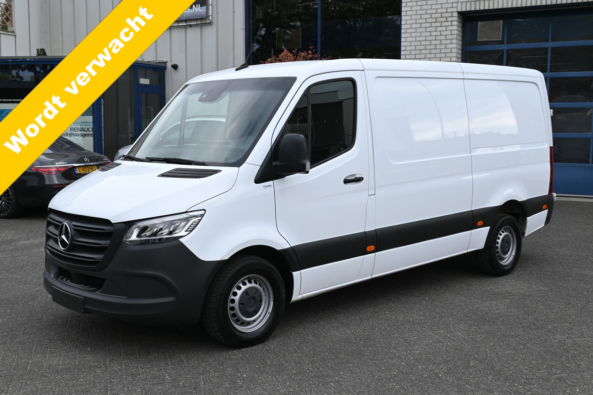 Mercedes-Benz Sprinter 316 CDI L2H1 RWD 3500kg Trekhaak, Led, MBUX met camera, Dodehoek assyst, Brake assyst,