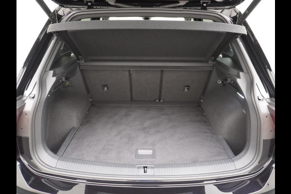 Volkswagen Tiguan 1.5 TSI R-Line Business CAMERA | STOEL + STUURVERWARMING | VIRTUAL DASH