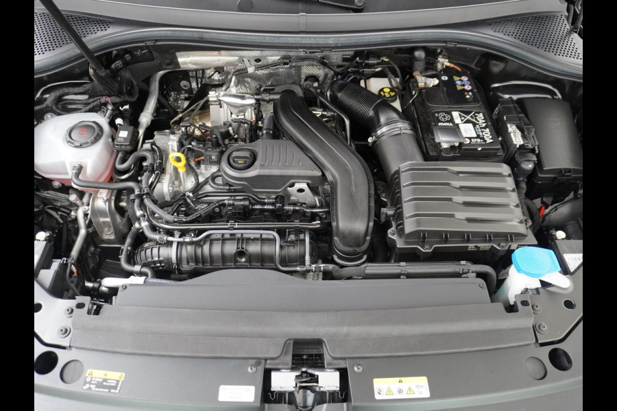 Volkswagen Tiguan 1.5 TSI R-Line Business CAMERA | STOEL + STUURVERWARMING | VIRTUAL DASH
