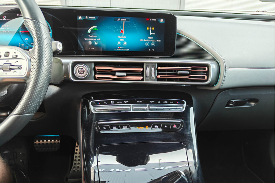 Mercedes-Benz EQC 400 4MATIC 360° Camera Burmester Trekhaak Panorama BTW auto Dealer onderhouden.