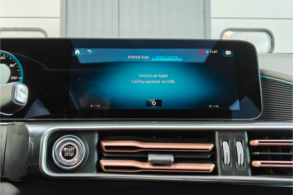Mercedes-Benz EQC 400 4MATIC 360° Camera Burmester Trekhaak Panorama BTW auto Dealer onderhouden.