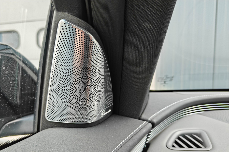 Mercedes-Benz EQC 400 4MATIC 360° Camera Burmester Trekhaak Panorama BTW auto Dealer onderhouden.