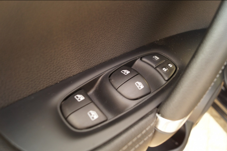 Nissan QASHQAI 1.3 DIG-T 140pk Tekna -PANO-ECC-CAM-TREKHAAK-