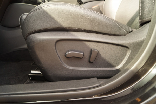 Nissan QASHQAI 1.3 DIG-T 140pk Tekna -PANO-ECC-CAM-TREKHAAK-