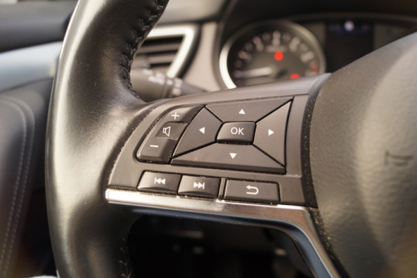 Nissan QASHQAI 1.3 DIG-T 140pk Tekna -PANO-ECC-CAM-TREKHAAK-