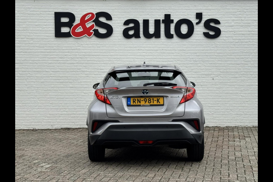 Toyota C-HR 1.8 Hybrid Style Cruise control Climate control Stoelverwarming JBL Parkeersensoren voor/achter Achteruitrijcamera