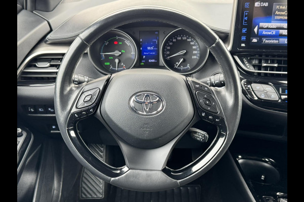 Toyota C-HR 1.8 Hybrid Style Cruise control Climate control Stoelverwarming JBL Parkeersensoren voor/achter Achteruitrijcamera
