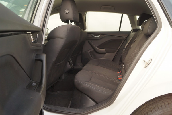 Škoda SCALA 1.0 TSI 110pk Style -NAVI-ECC-LED-PDC-
