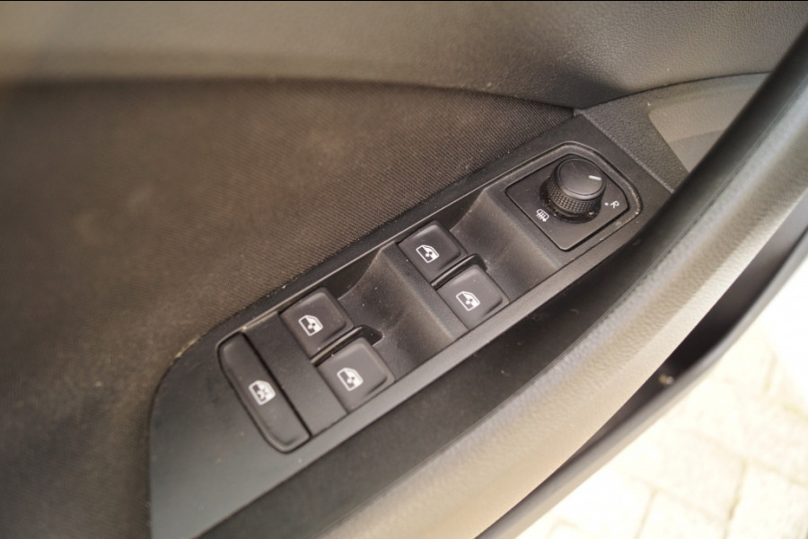 Škoda SCALA 1.0 TSI 110pk Style -NAVI-ECC-LED-PDC-